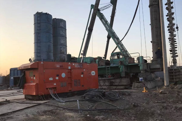 隆德如何检查发电机组燃油系统的密封性？