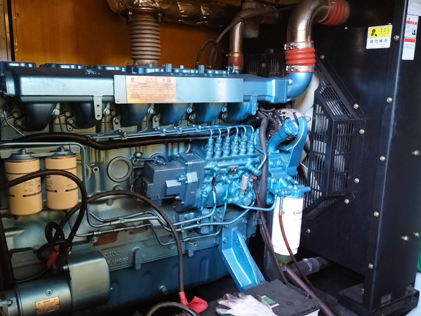 隆德磷酸铁锂蓄电池的使用寿命与哪些因素有关？