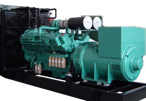 隆德冬季柴油发电机组启动前应进行哪些预热操作？